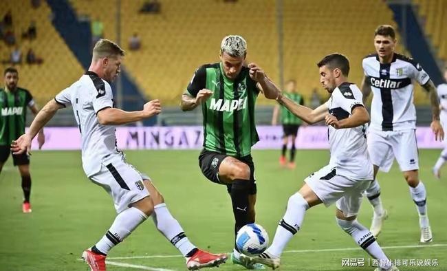  巴塞罗那足球明星 